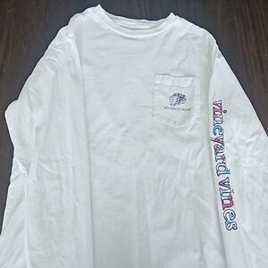 A Vineyard Vines, Long sleeve t-shirt, Lacrosse Theme, L (16)